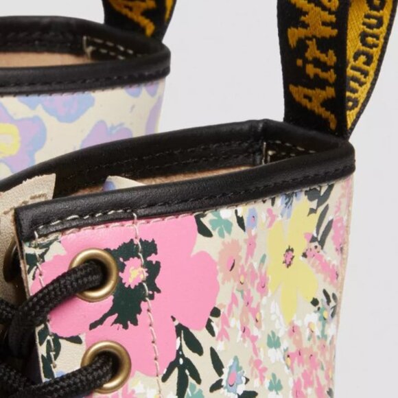 Dr Martens Boots - Picture 5 of 5